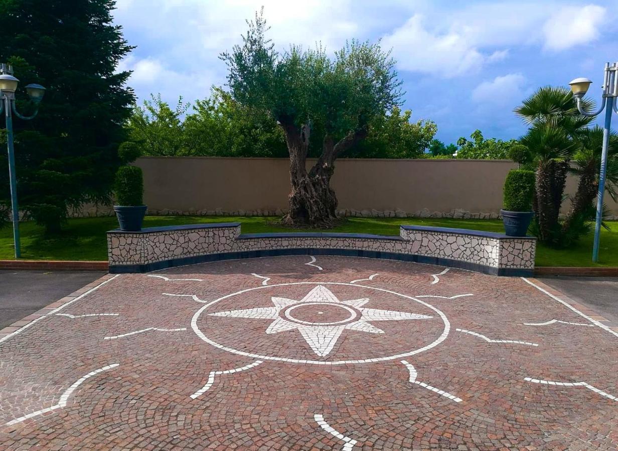 לאגו פטרייה Hotel Tempio מראה חיצוני תמונה