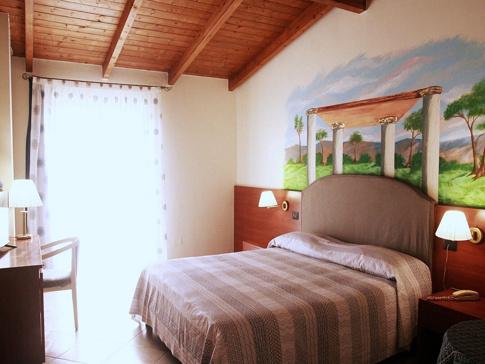 לאגו פטרייה Hotel Tempio מראה חיצוני תמונה