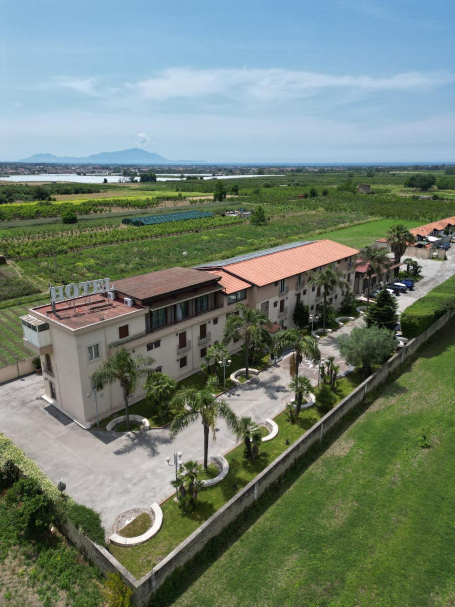 לאגו פטרייה Hotel Tempio מראה חיצוני תמונה