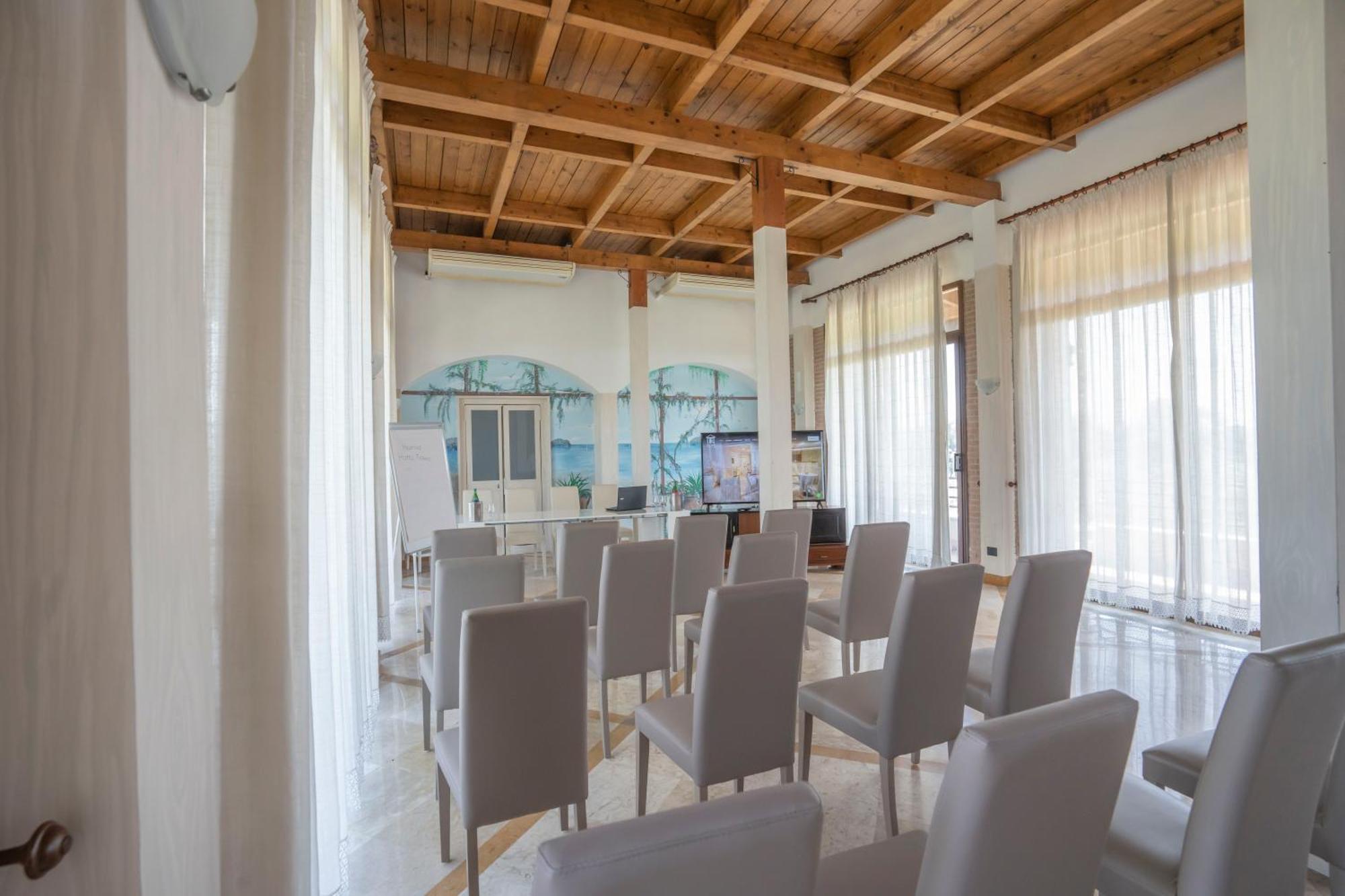לאגו פטרייה Hotel Tempio מראה חיצוני תמונה