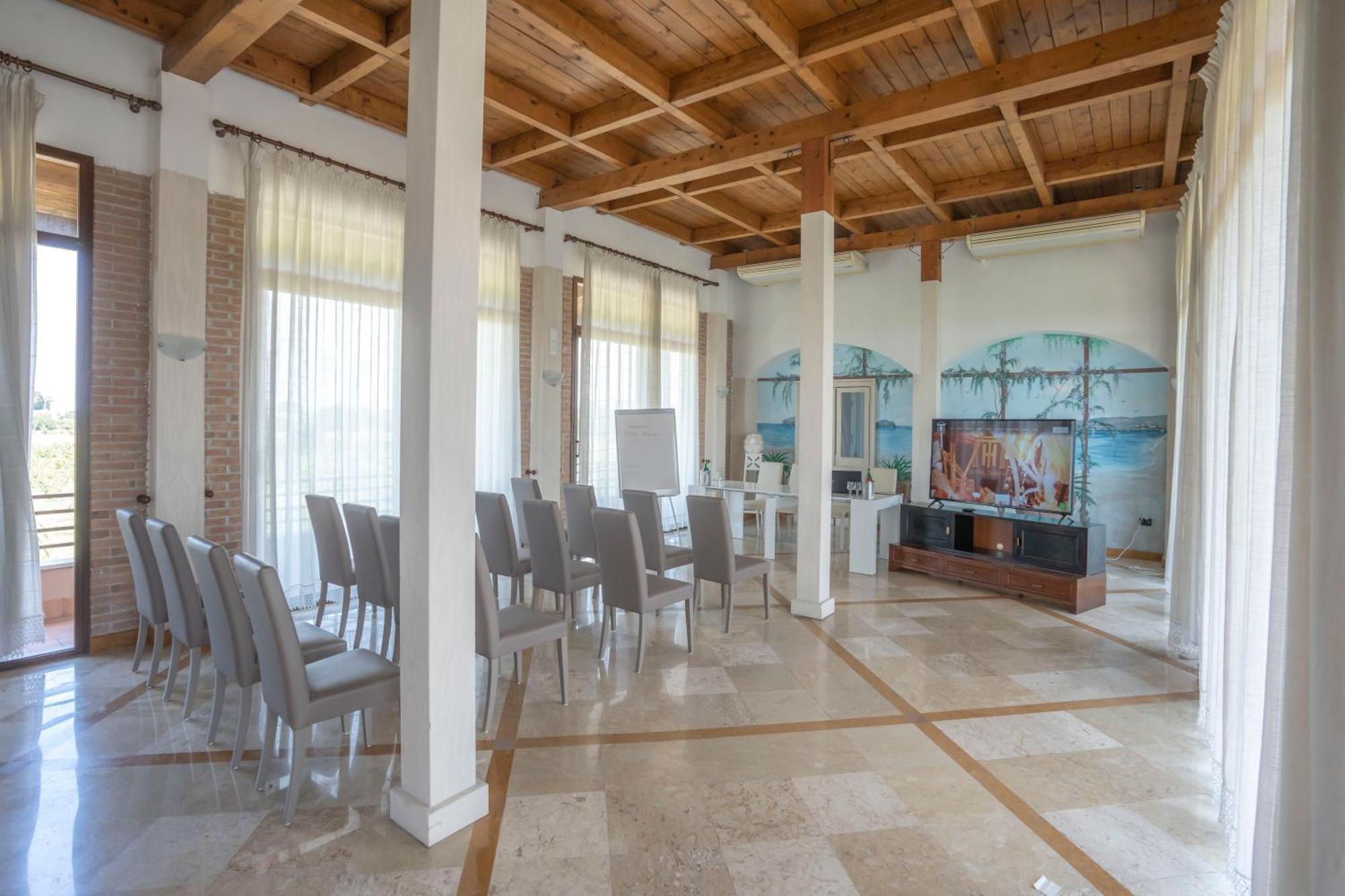 לאגו פטרייה Hotel Tempio מראה חיצוני תמונה